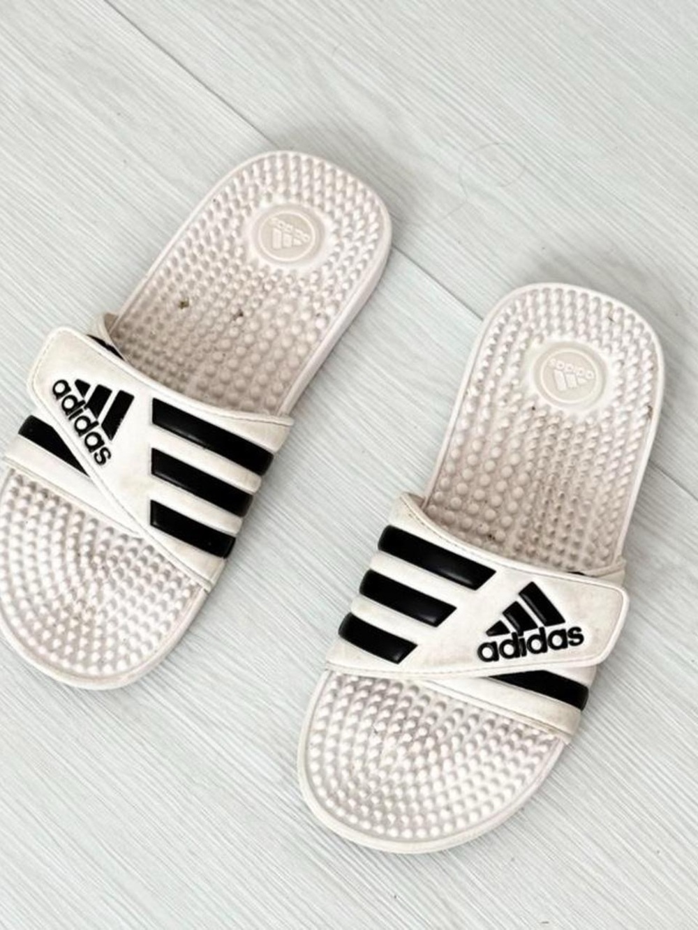 ✿ adidas adissage slides • white & black massage sandals • size 9